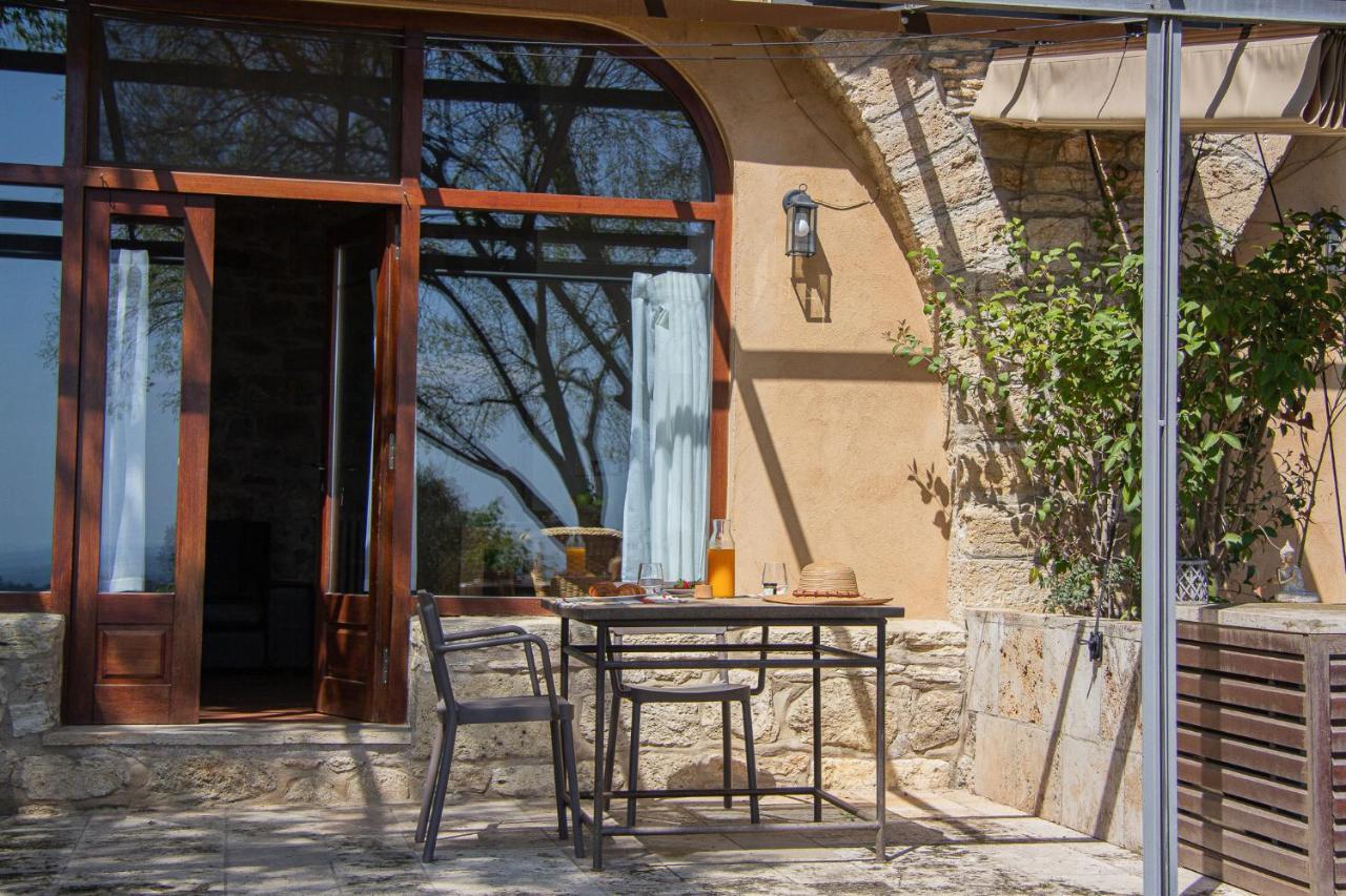 Gasthaus Mas Rovira Banyoles Exterior foto